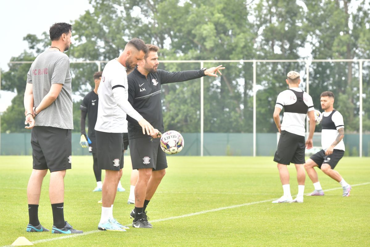 „Plăcere, 10 minute”, restul e chin » Vocea care face liniște în cantonamentul Rapidului: „Doar eu vorbesc!”