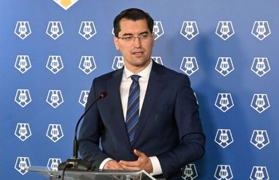 „Nu-i convine lui Becali? Are 3 variante” » Răzvan Burleanu, dezlănțuit! Președintele FRF l-a pus la punct pe Gigi Becali: „A fost la închisoare și n-a învățat nimic, e pierdut!”