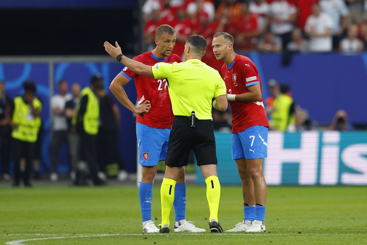 Istvan Kovacs, distrus de cehi după ce a bătut recordul de cartonașe din istoria Euro: „Un încrezut!”