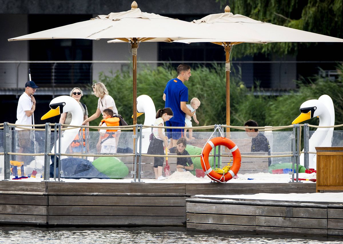 Fratele vârfului trecut pe la Rapid și Farul este cerut insistent TITULAR în România - Olanda: „Aș îndrăzni să joc așa!”