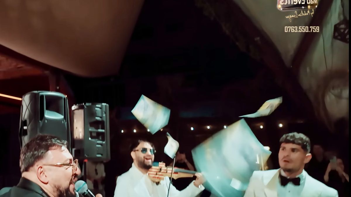 Imagini nepublicate de la nunta lui Coman: „Nașul e Mirel Rădoi!” » Au aruncat mii de euro la lăutari: „Viviana e viața mea”