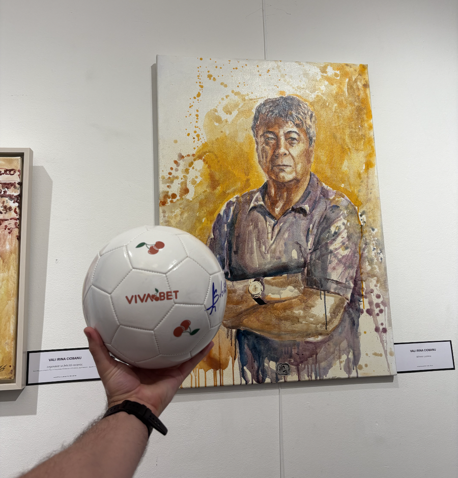 Artă și fotbal - Mircea Lucescu Artă și fotbal de Ziua Drapelului