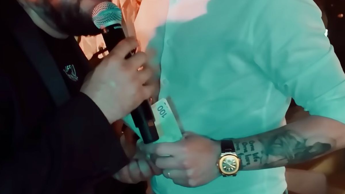 Imagini nepublicate de la nunta lui Coman: „Nașul e Mirel Rădoi!” » Au aruncat mii de euro la lăutari: „Viviana e viața mea”