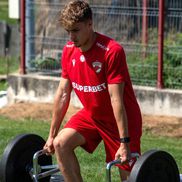 Alexandru Ionică la antrenamentele lui Dinamo / Sursă foto: Faccebook