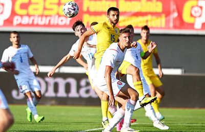 Caz exploziv cu internaționalul român: acuză clubul că l-a păcălit să semneze prelungirea! Replica președintelui: „E major, știa ce semnează! Adică a citit doar suma?”