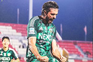 Andrea Compagno a reușit o dublă și este la un pas de titlu în Coreea de Sud » Fostul atacant al celor de la FCSB și Craiova rupe plasele în Asia