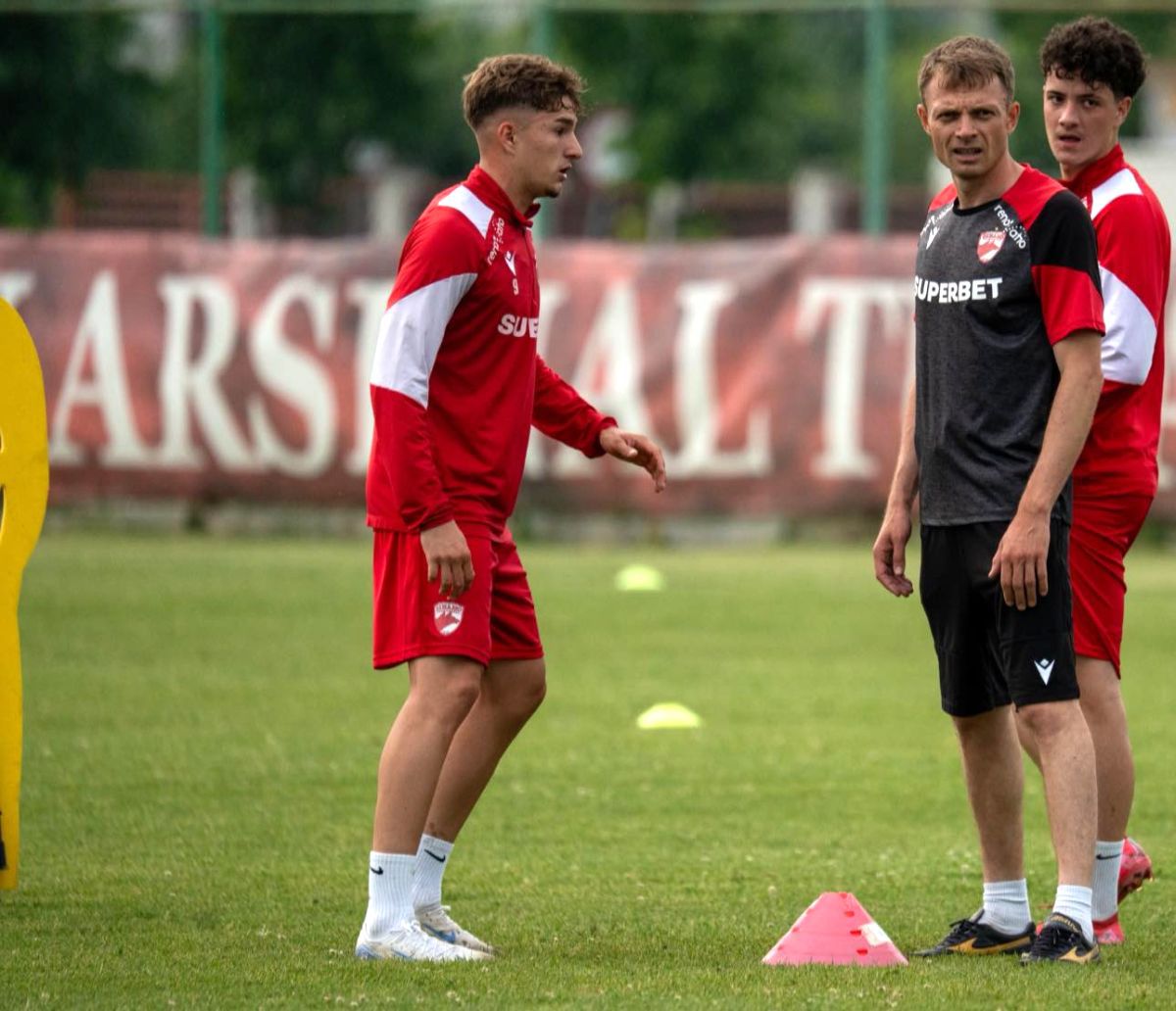 Surpriza „câinilor” din Polonia » Trage tare pentru a-l convinge pe Kopic că merită să rămână la Dinamo