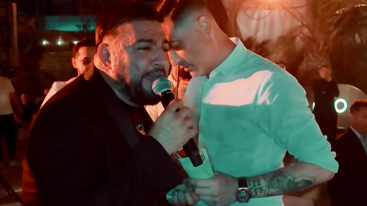 Imagini nepublicate de la nunta lui Coman: „Nașul e Mirel Rădoi!” » Au aruncat mii de euro la lăutari: „Viviana e viața mea”