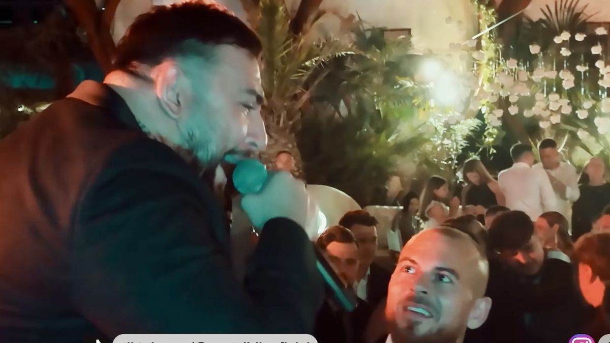 Imagini nepublicate de la nunta lui Coman: „Nașul e Mirel Rădoi!” » Au aruncat mii de euro la lăutari: „Viviana e viața mea”