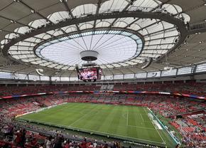 Ce am remarcat la BC Place, din Vancouver » Așa ar fi arătat Arena Națională dacă acoperișul de 20 de milioane de euro ar funcționa