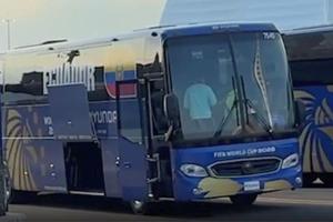 Era să plece de la stadion cu învingătorii » A greșit autocarul, după eșec!