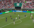 Muslera, gafă uriașă în Uruguay - Spania