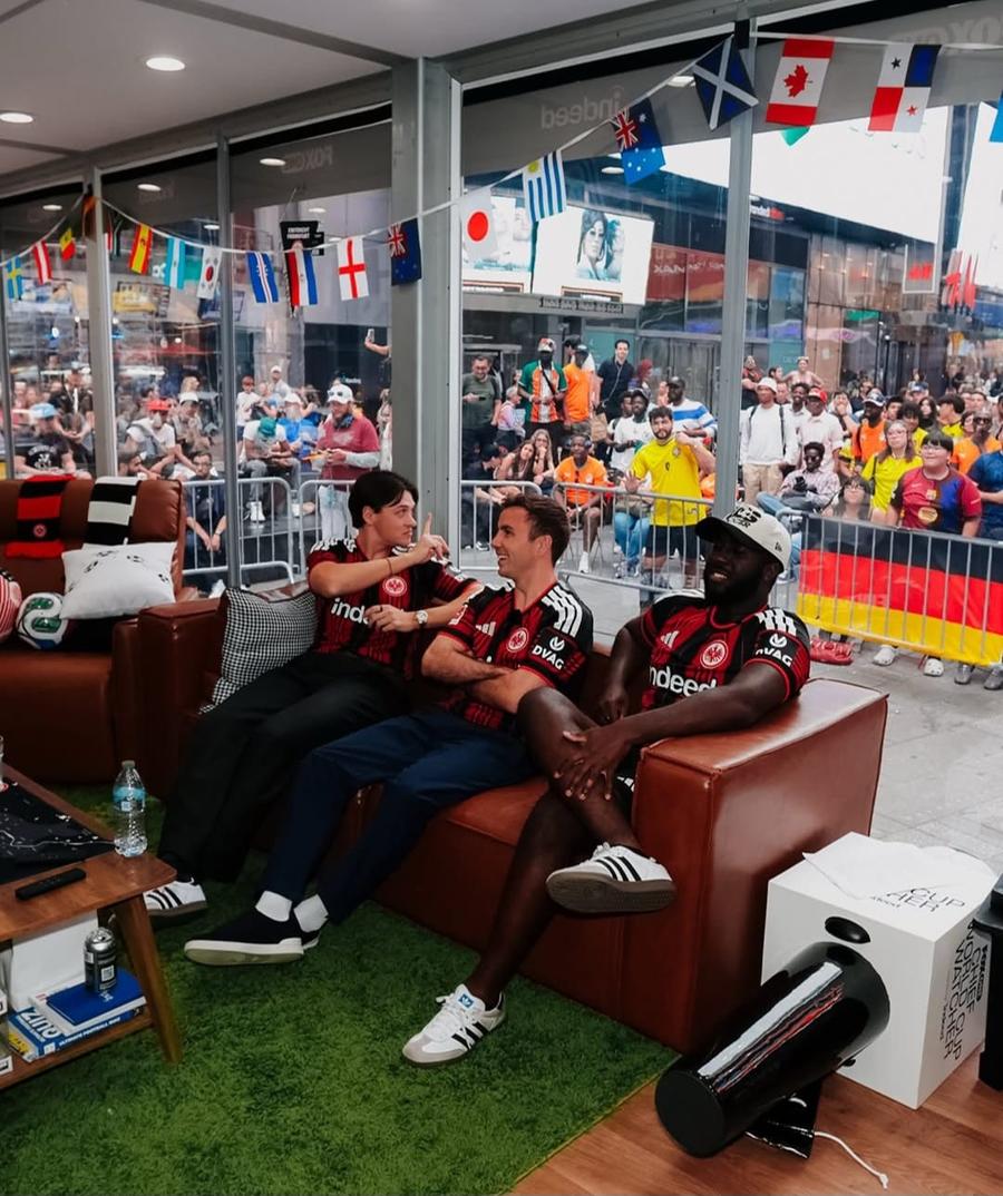 Serviciu de vis! 50.000 de euro să vezi toate meciurile de la Mondial în Times Square