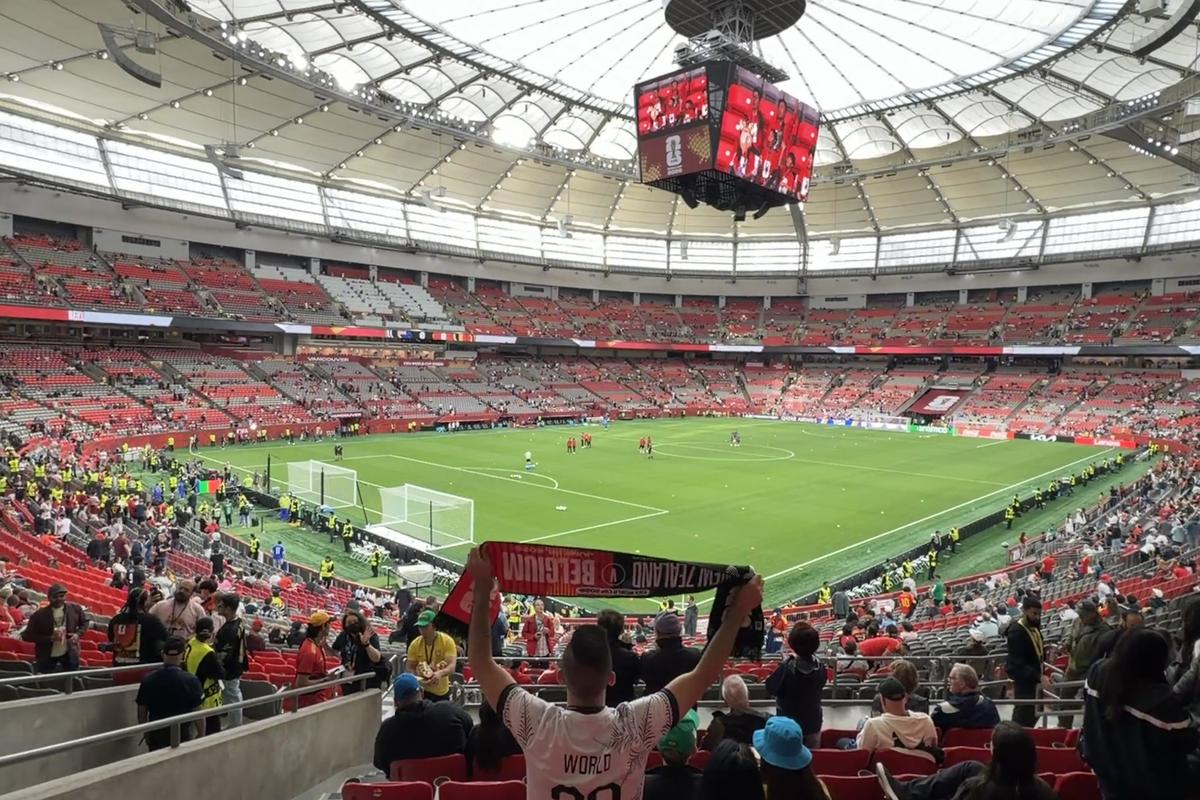 Ce am remarcat la BC Place, din Vancouver » Așa ar fi arătat Arena Națională dacă acoperișul de 20 de milioane de euro ar funcționa