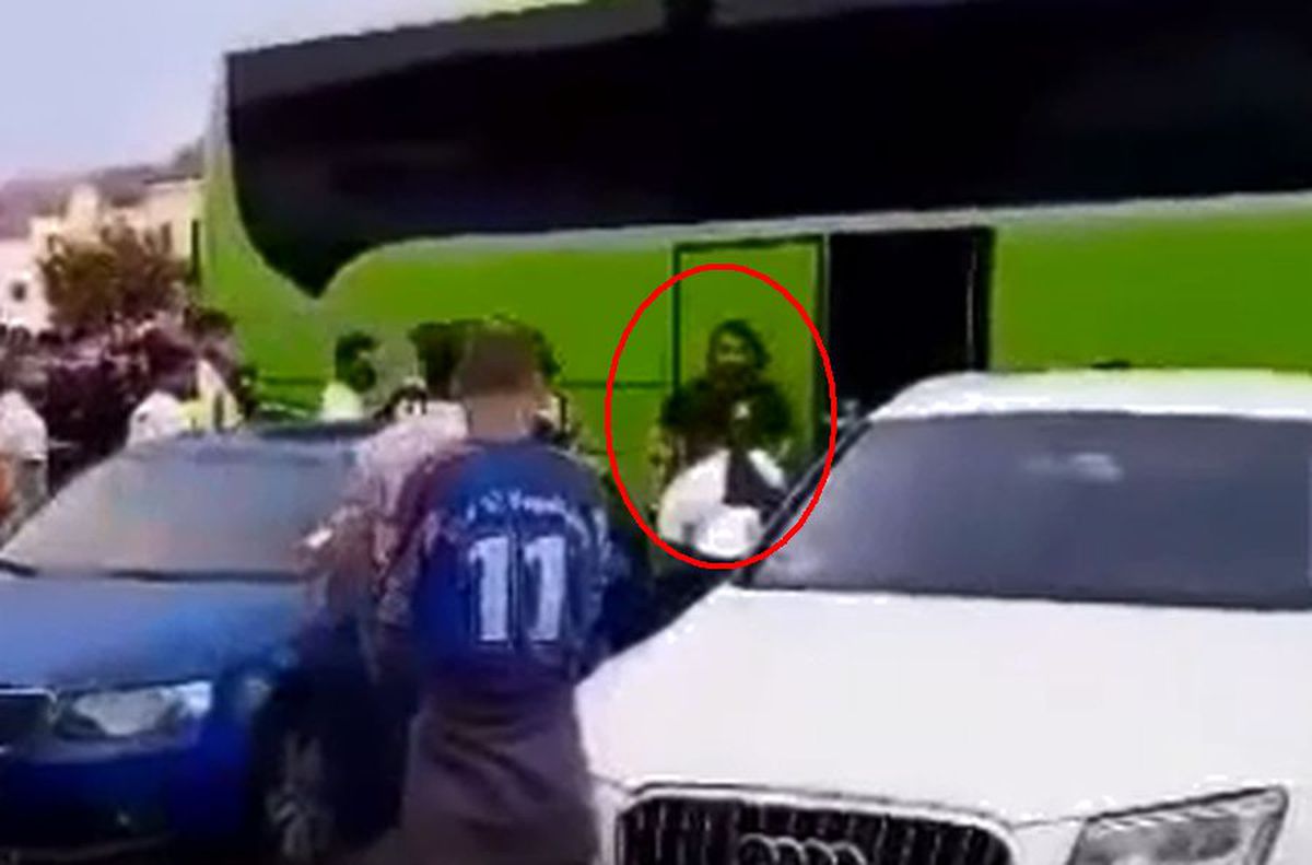 Dan Alexa, bătaie parte în parte cu fanii celor de la UTA