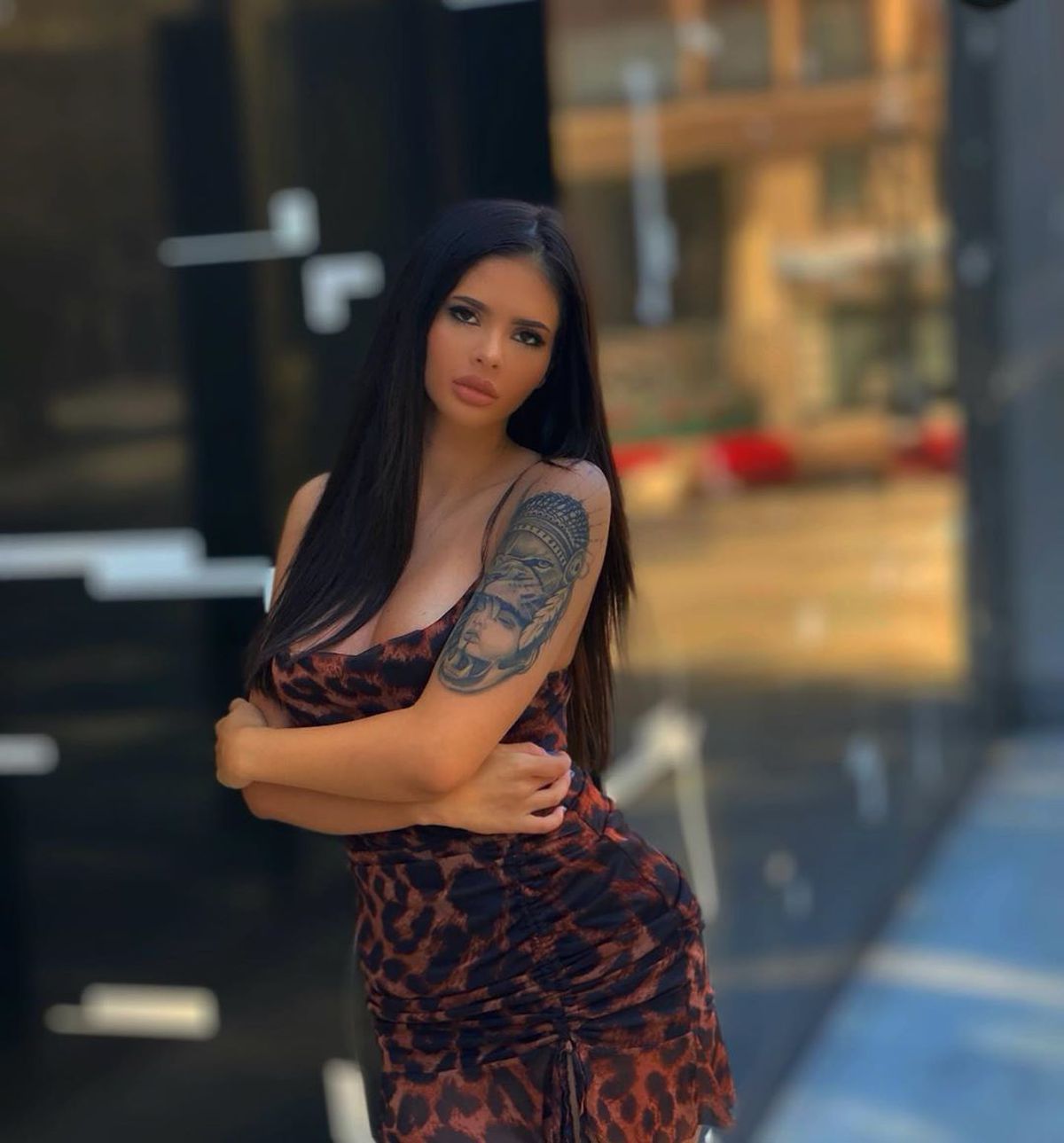 VIDEO+FOTO Adrian Mititelu Jr. face furori la Mamaia » A pus imnul Craiovei în club și s-a afișat cu noua cucerire