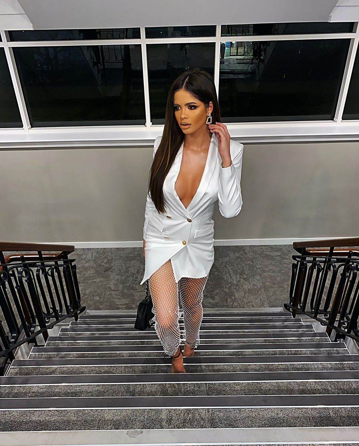 VIDEO+FOTO Adrian Mititelu Jr. face furori la Mamaia » A pus imnul Craiovei în club și s-a afișat cu noua cucerire