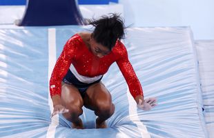 Americanca Simone Biles nu s-a retras din cauza unei accidentări din finala pe echipe de la Tokyo! A suferit un atac de panică: „Greutatea întregii lumi cade pe umerii mei”