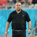 Mihai Iosif, 46 de ani, antrenorul Rapidului, spune ca și-ar fi dorit mai multe întăriri în această vară. Giuleștenii au început perfect campionatul, cu două victorii, și împart primul loc cu CFR Cluj.