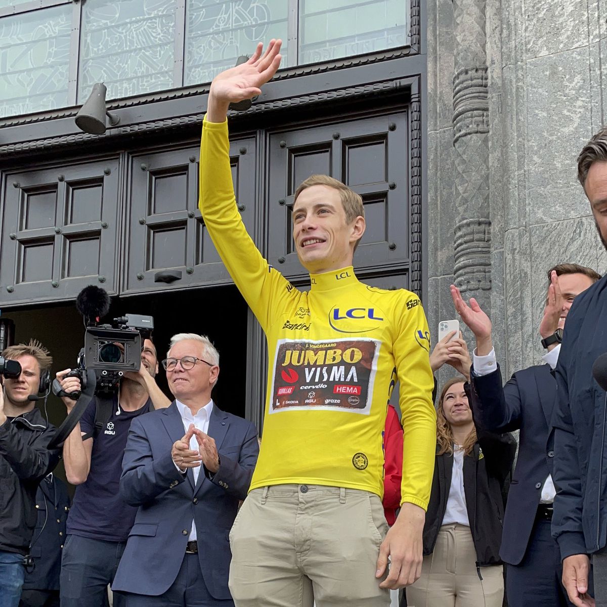 Jonas Vingegaard, sărbătoare în Copenhaga / FOTO: Twitter @letourdk