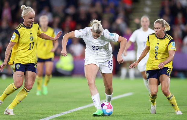 Anglia e în finala Euro după un supergol, cu călcâiul!