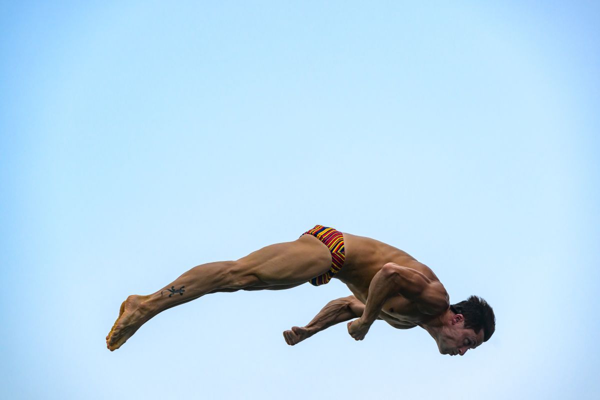 Noul campion mondial la sărituri de la mare înălțime trage un semnal de alarmă: „În România e puțin interes. E trist”