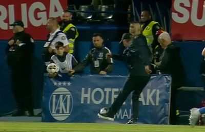 Gică Hagi, criză de nervi în timpul meciului cu Urartu » Scenele incredibile n-au fost ignorate de arbitru