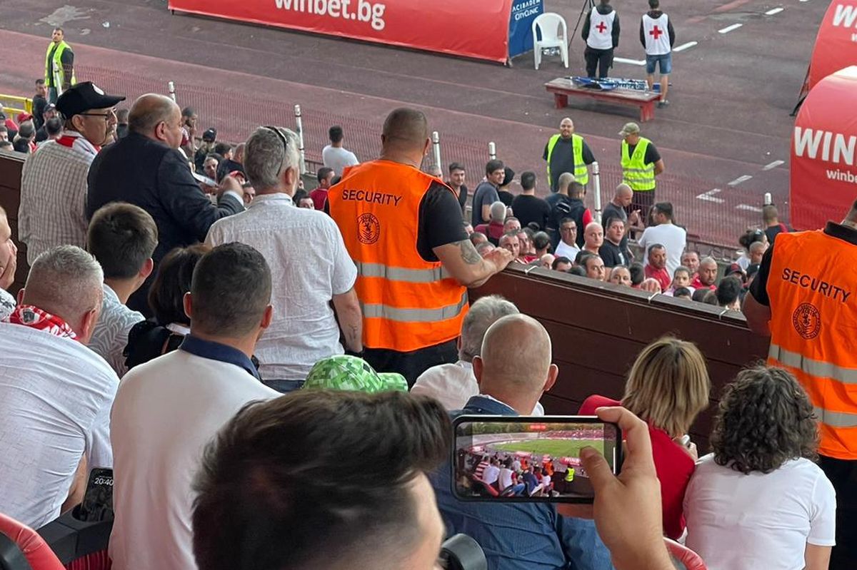 Scandal la Sofia! Dioszegi s-a ridicat și a plecat după un conflict cu fanii lui CSKA