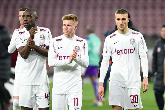 Rapid e dispusă să achite 750.000 de euro pentru Claudiu Petrila, un fotbalist de 22 de ani a cărui carieră la CFR Cluj intrase în impas.