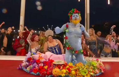 „Ceremonie spectaculoasă" sau „Jefuirea culturală a Franței"? » Cum au văzut marile ziare, precum Le Monde sau Le Figaro, și oamenii politici ceremonia de deschidere a Jocurilor Olimpice: „A fost un haos vesel, ca Franța"