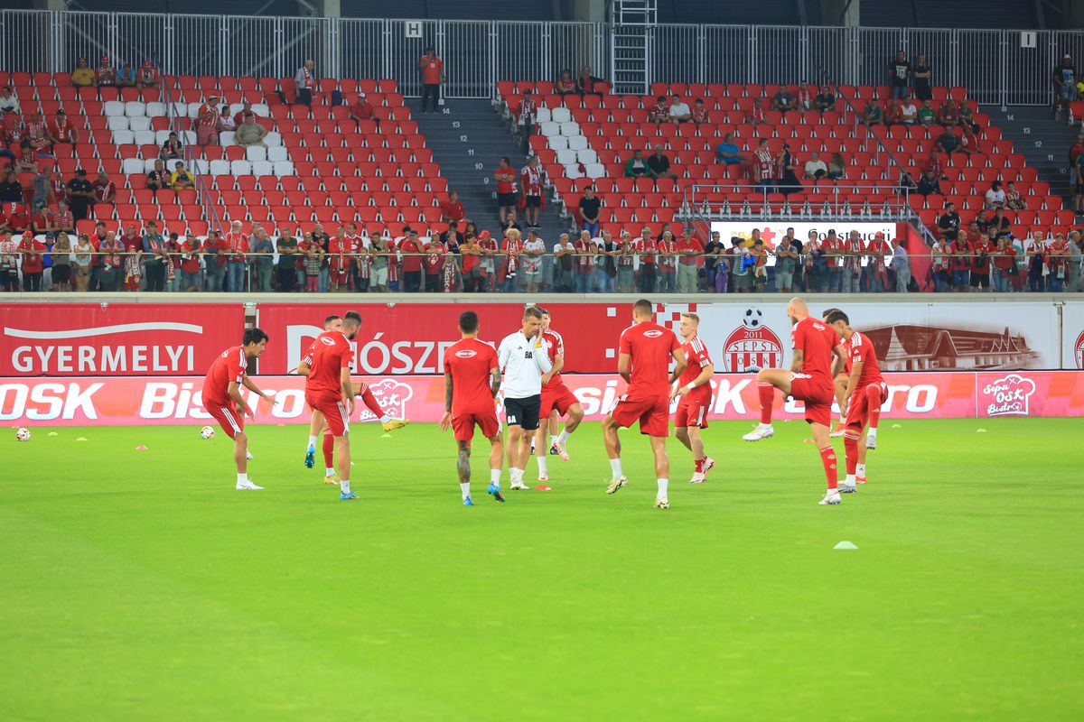 Sepsi - Dinamo, imagini înainte de meci // FOTO: Ionuț Iordache (GSP)