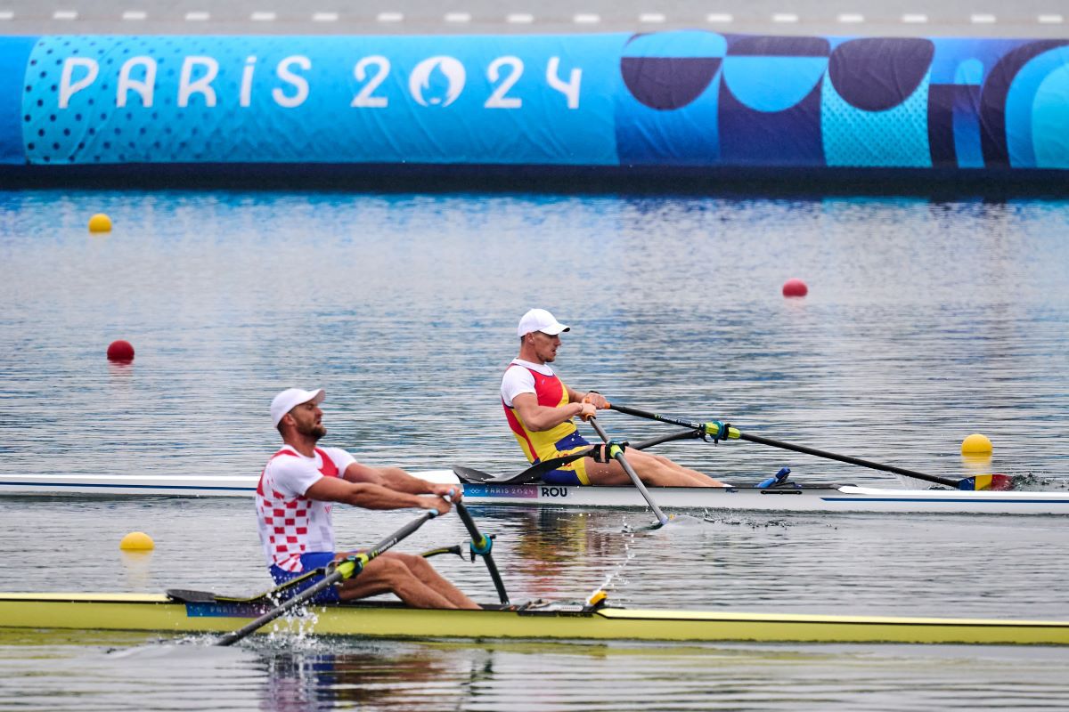 Canotorii români au început asaltul la Paris » Simona Radiș și Ancuța Bodnar, ritm de campioane, au câștigat cu avans mare seria!