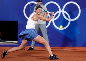Iga Swiatek - Irina Begu, primul tur de la Jocurile Olimpice » GSP transmite din arena Philippe Chatrier: poloneza revine de la 3-5 și închide meciul