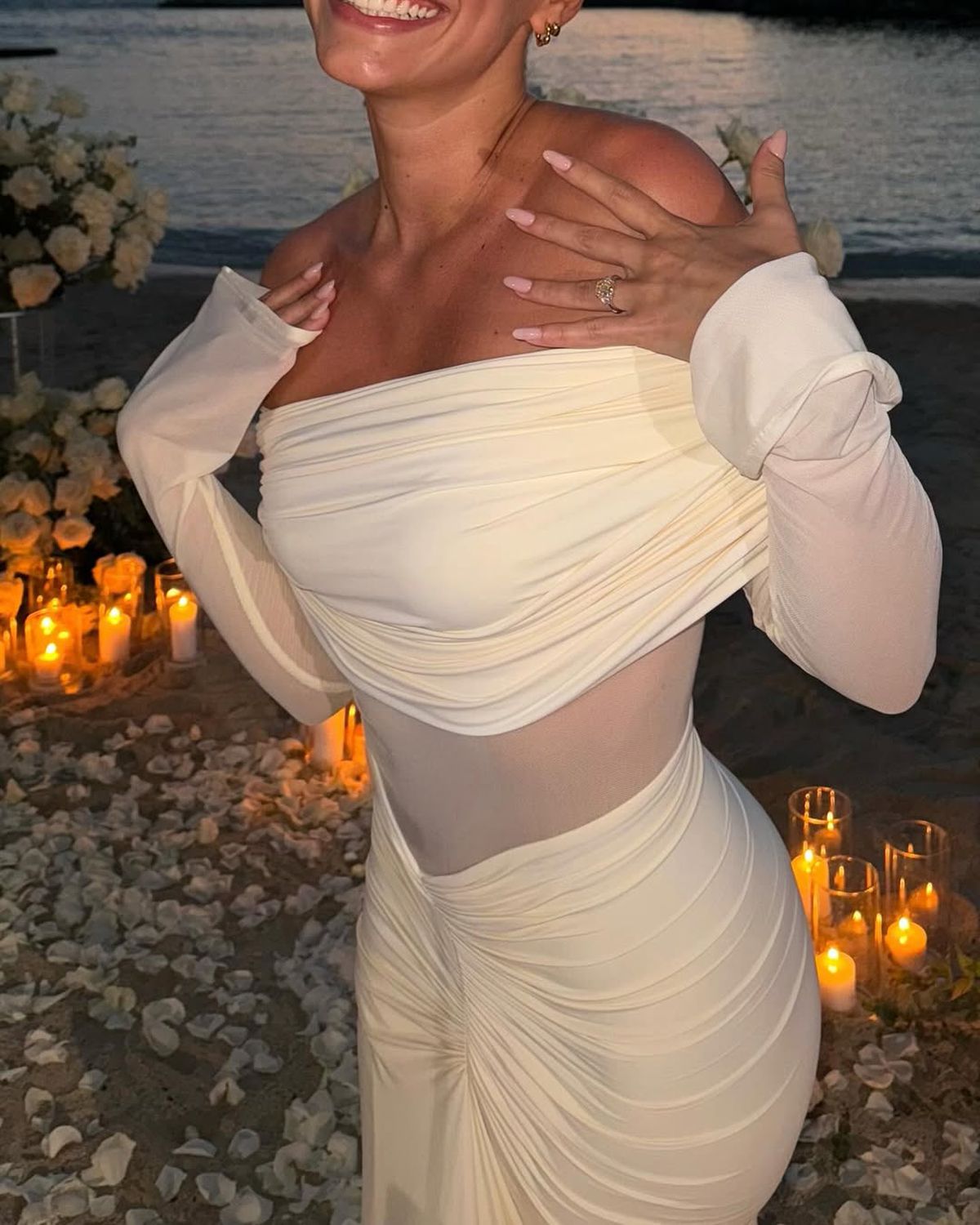 Controversă la nuntă » Celebrul fotbalist, pus de actrița de origine kosovară să afișeze „vulturul albanez”: „Ar trebui interzis câteva jocuri”