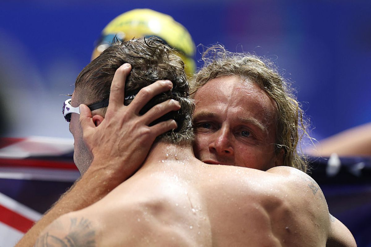 E Pan Zhanle marele rival al lui David Popovici la CM din Singapore? Ștafeta de 4X100 m liber a răsturnat calculele! AUR cu timp inuman