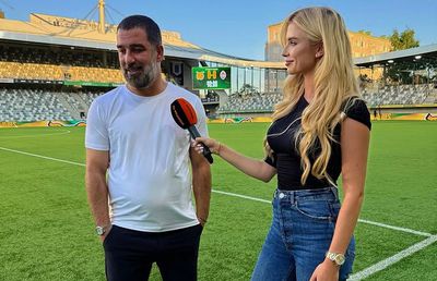 Arda Turan, intimidat de sex-simbolul Ucrainei » A fost ironizat imediat: „Îi este frică! Ochii lui sunt ațintiți asupra soției”
