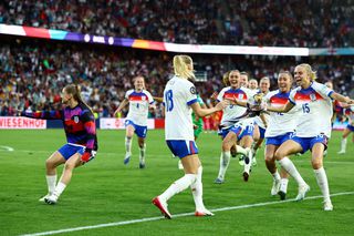 Anglia a produs surpriza și a câștigat finala Campionatului European de fotbal feminin, în fața Spaniei! Balonul de Aur a ratat penalty-ul decisiv