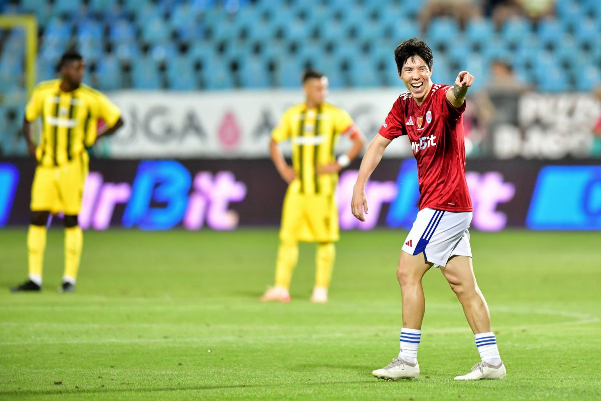 Ultrașii Oțelului continuă conflictul cu șefii clubului: „Cum a fost posibil? Dinamo nu va fi primită niciodată bine aici!”