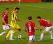 Dinamo a solicitat un penalty în prima repriză a meciului cu Oțelul Galați. FOTO: captură @Digi Sport