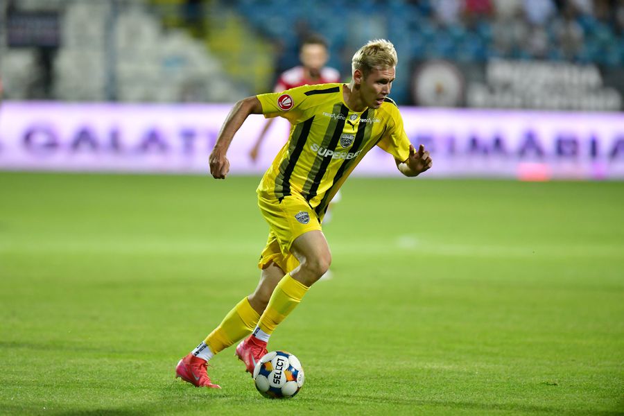 Cristian Mihai, în Oțelul Galați - Dinamo // foto: Cristi Preda (GSP) Revenire la Dinamo » Șanse uriașe să joace din nou în 2025