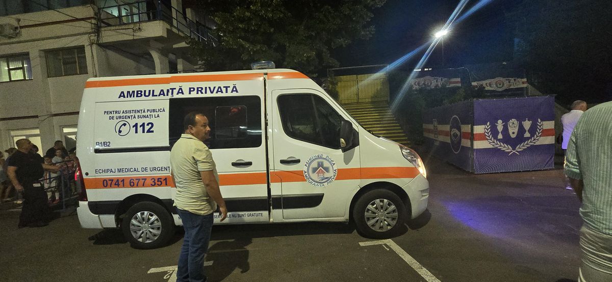 Ambulanța la stadion pentru doi jucători, după Oțelul Galați - Dinamo: unul singur a fost dus la spital