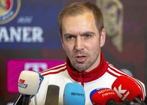 Legenda lui Bayern și a Germaniei transmite răspicat, într-un editorial manifest: „Fotbalul feminin a devenit sport de masă. Este momentul!”