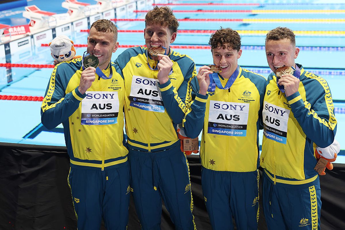 E Pan Zhanle marele rival al lui David Popovici la CM din Singapore? Ștafeta de 4X100 m liber a răsturnat calculele! AUR cu timp inuman