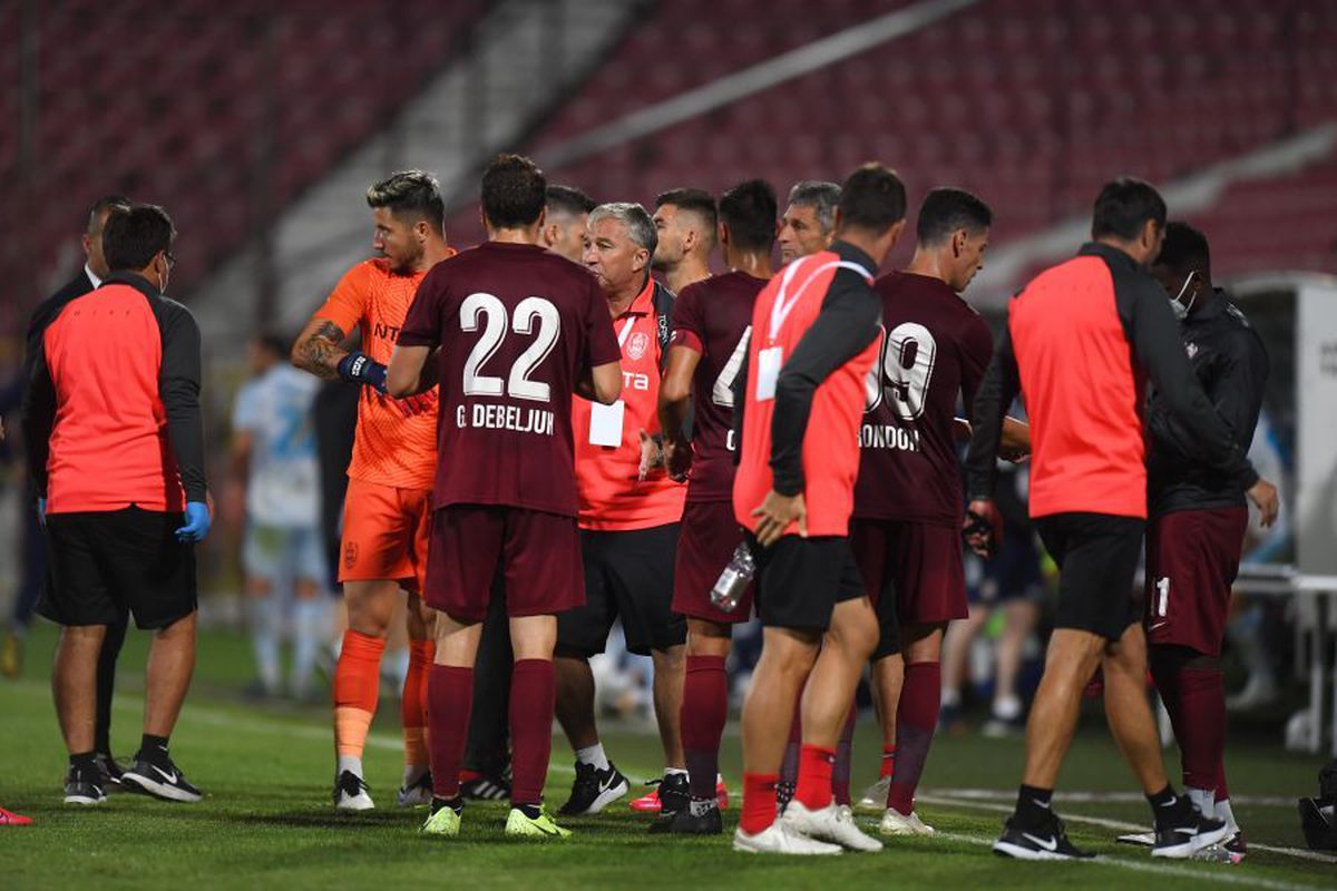 EXCLUSIV Verdict după deziluzia CFR Cluj - Dinamo Zagreb: „Așa se întâmplă când unii jucători nu-și asumă responsabilități” + cine sare în apărarea lui Bălgrădean