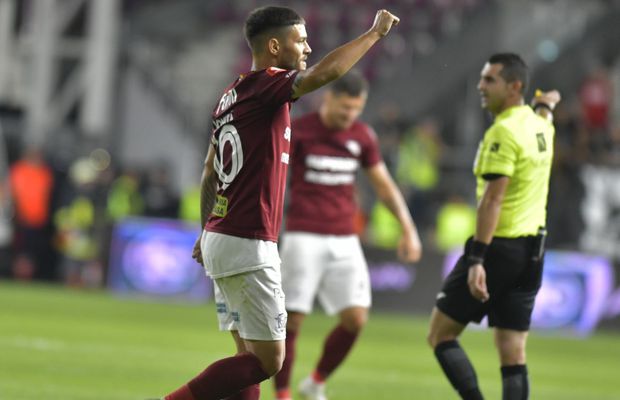 Ioniță, după golul superb marcat în poarta lui Sepsi: „Nu trag des de la distanță, dar și când o fac, trag bine” + VIDEO cu reușita