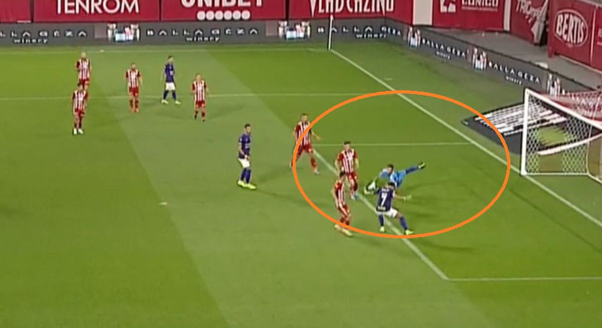 Gafă majoră a portarului care se cerea la națională » Cum a luat gol Niczuly în meciul cu Rapid