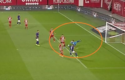 Gafă majoră a portarului care se cerea la națională » Cum a luat gol Niczuly în meciul cu Rapid