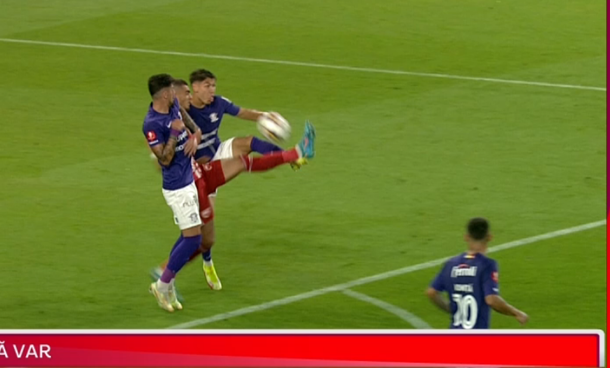 Sepsi - Rapid, întrerupt 6 minute pentru o decizie de arbitraj crucială » De ce a intervenit VAR
