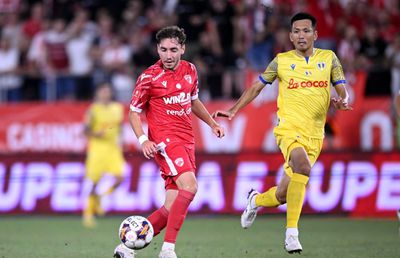 Reacție venită de la nivel înalt după scandalul gazonului de pe „Arcul de Triumf”: „Au posibilitatea să se ducă și să joace pe alte stadioane. Nimeni nu-i obligă să joace aici”