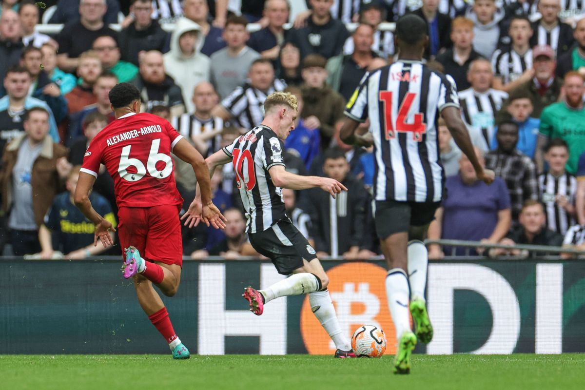 Liverpool, revenire fantastică cu Newcastle, în 10 oameni » Rezerva Darwin Nunez a adus victoria echipei lui Klopp